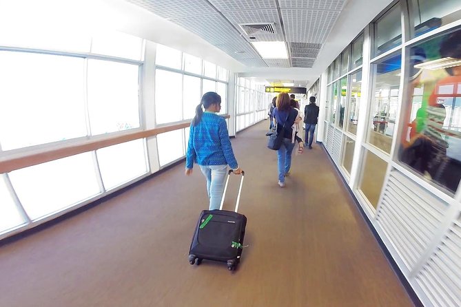 Private Arrival Transfer from Chiang Mai International Airport - From Airport to Hotel in About 30 to 45 Minutes