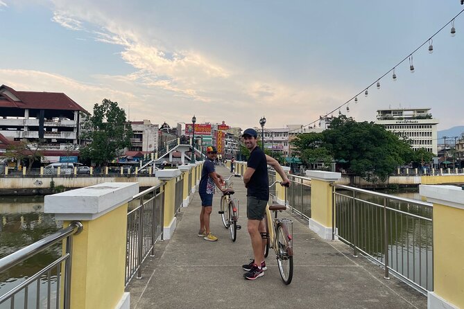 Private Chiang Mai Half-Day Bike Tour - Wat Chai Mongkhon: a strong start before the streets get noisy