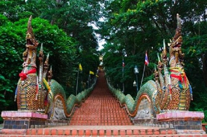 Private Chiang Mai Temple Tour with Doi Suthep and Wat Umong - Private time with a guide in Chiang Mai, not a bus-style day