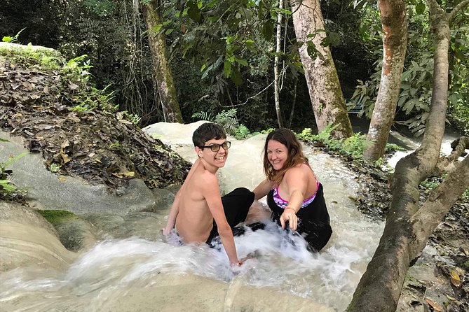 Private Chiang Mai Tour to Bua Thong Waterfalls and Ziplining - How to prepare so the day stays fun (not frustrating)
