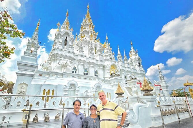 Private Guided Rainbow Cave Unseen Canyon and Lanna temple - Lunch, Timing, and the Value of Private Transportation