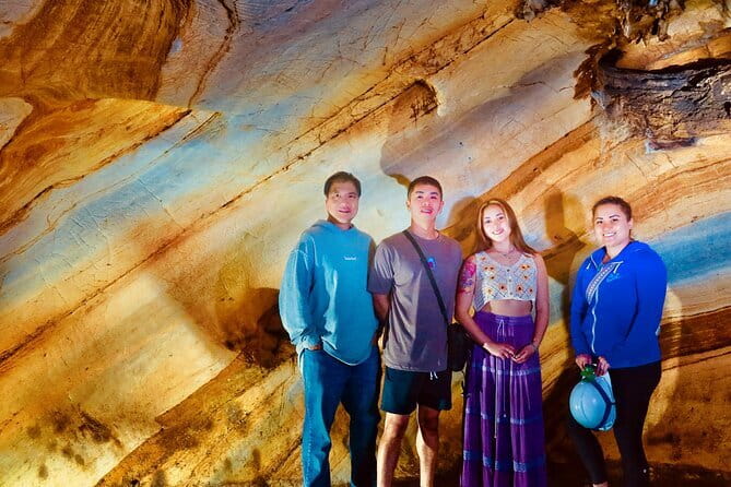 Private Guided Rainbow Cave Unseen Canyon and Lanna temple - Wat Ton Kwaen: Lanna Temple Calm in a 30-Minute Window