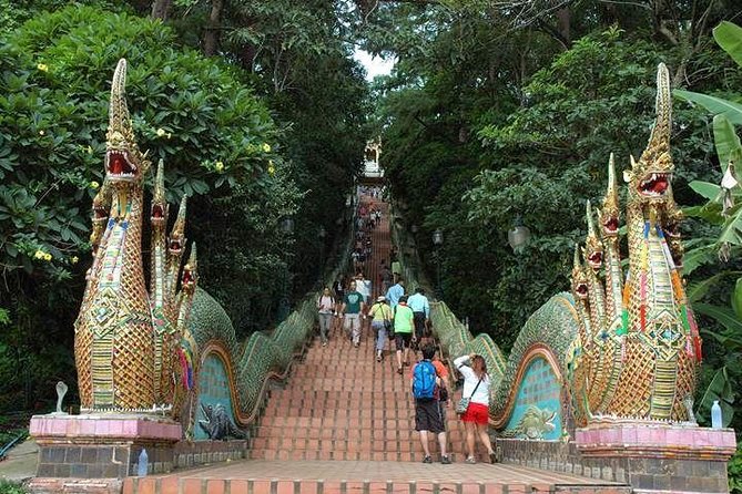 Private Tour: Chiang Mai City and Temples - The private guide factor: why your day can feel like a lesson or like a checklist
