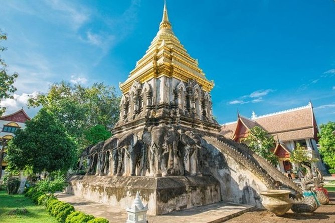 Private Tour: Chiang Mai City and Temples Tour in full Day Thailand - Wat Chedi Luang Varavihara: old Chiang Mai iconics, minus the confusion