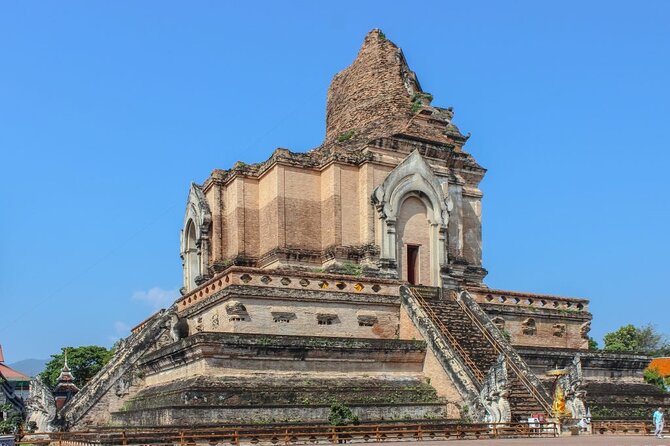 Private Tour: Chiang Mai City Tour Full Day - Morning Alms Ceremony: The Local Ritual That Changes Your Perspective