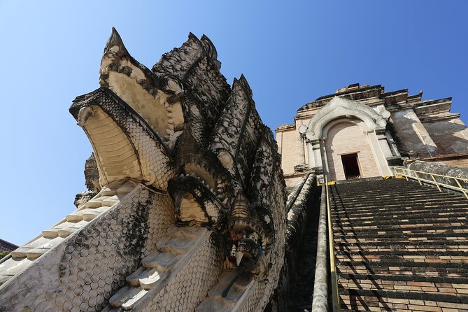 Private Tour: Chiang Mai City Tour Full Day - Wat Sri Suphan: A Quieter Temple With Old Roots