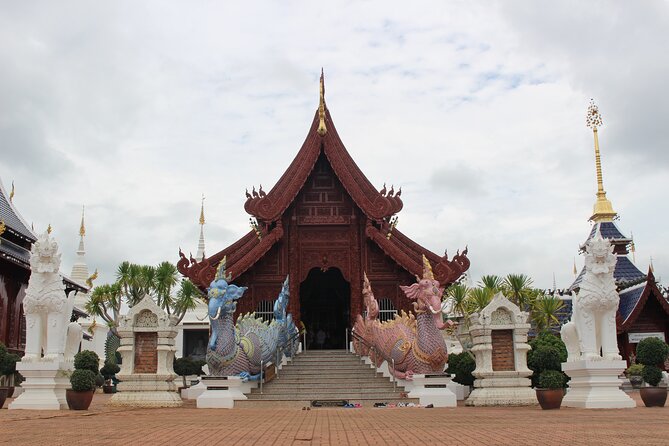 Private tour] Perfect day! Sticky waterfall + ChiangDao Cave + Wat BandenTemple - Bua Thong Sticky Waterfall: The Splash Stop That Needs Swimsuit Logic
