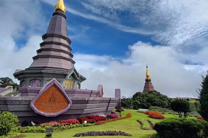 Private Tour to Chiang Mai Rice Terraces and National Park - Ban Mae Klang Luang: White Karen Village, Coffee, and Lunch