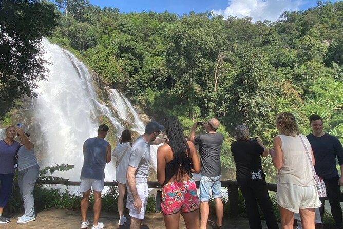 Private Tour to Doi Inthanon including Twins Pagodas and Hiking - Stop 5: Pha Dok Siew Waterfall, Steps, Short Walks, and a Little Wildness