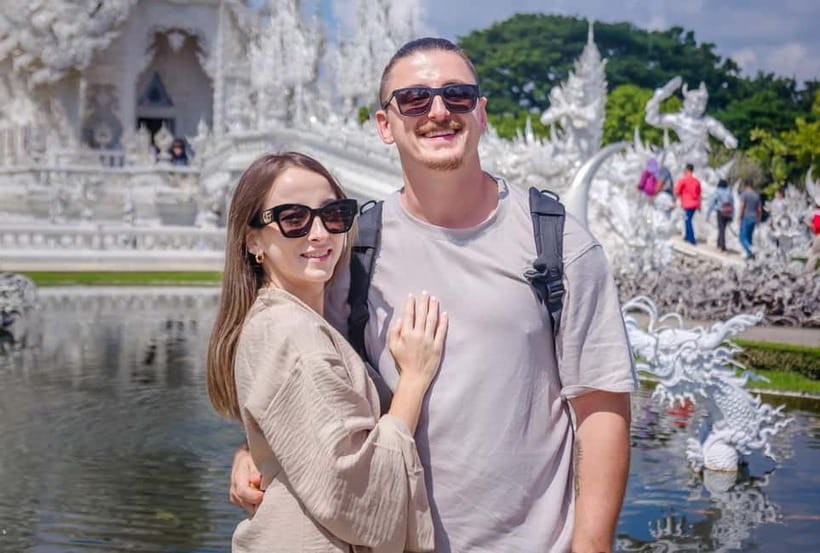 Red, Blue, White Temples & Hot Spring Trip from Chiang Mai - Chiang Rai in one long day: what 10 hours feels like