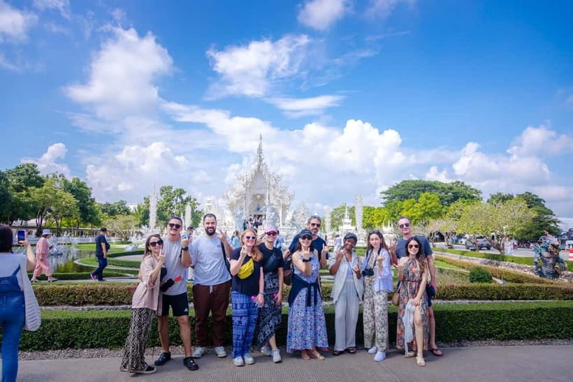 Red, Blue, White Temples & Hot Spring Trip from Chiang Mai - Huay Pla Kang Temple: the Guan Yin statue and 9-level pagoda views