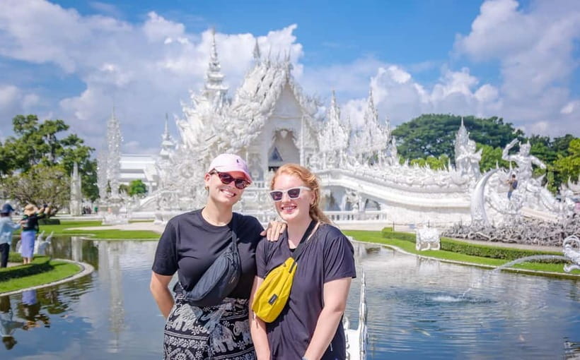 Red, Blue, White Temples & Hot Spring Trip from Chiang Mai - Mae Kachan Hot Spring: foot soak rules and comfort tips