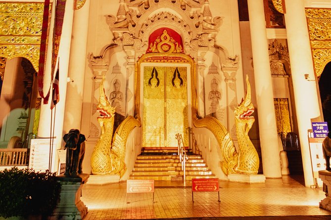 Sunlight or Moonlight: Chiang Mai City Tuk Tuk Tour - Stop 3: Wat Lok Moli and Lanna-Style Architecture at Night