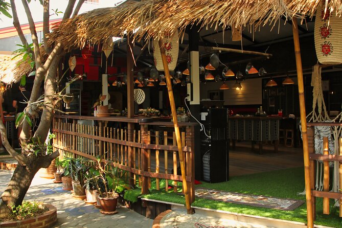 Thai and Akha Cooking Class in Chiang Mai - How the day starts: pickup, a real kitchen, and a menu that moves