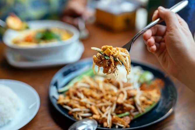 The 10 Tastings of Chiang Mai With Locals: Private Street Food Tour - Tailoring Your Food: Spice, Sweetness, and Real Choice