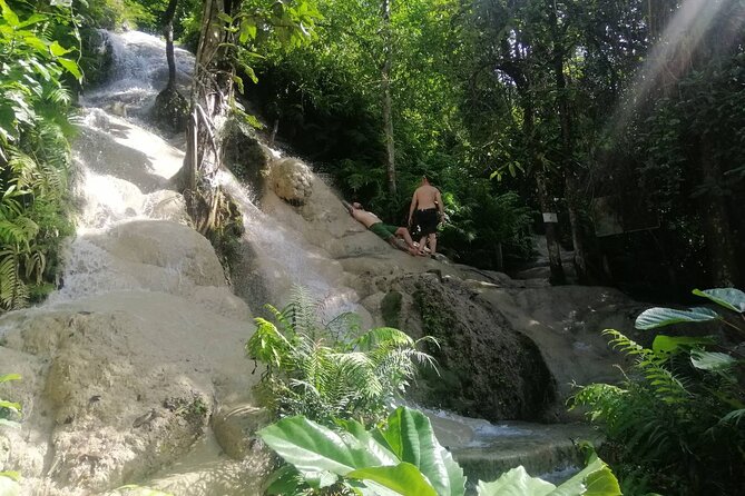 The Best Full Day Tour: Doi Suthep, Wat Phalat, Sticky Waterfall - Wat Phra That Doi Suthep: the golden pagoda and real hilltop energy