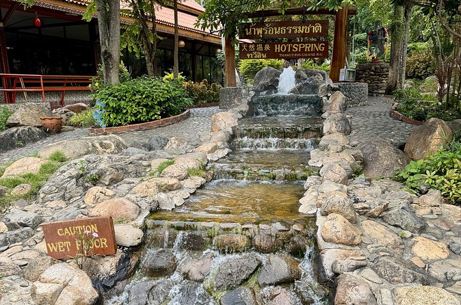 Visit Chiang Rai Temples and Lalitta Cafe from Chiang Mai - Price and Value: What $45.50 Covers, and What Costs Extra