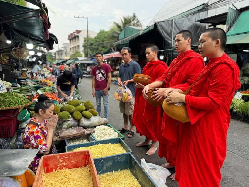 Walk With Monks Collecting Alms(meeting point maybe change) - What to bring, wear, and avoid during the alms walk
