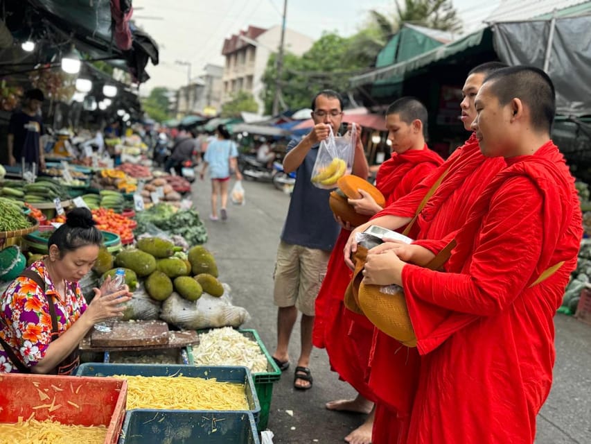 Walk With Monks Collecting Alms(meeting point maybe change) - Who should do this tour, and who should skip it