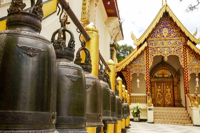 Wat Phra That Doi Suthep & Hmong Village Half Day Tour From Chiang Mai - Temple Etiquette and Packing for a Modest Dress Morning