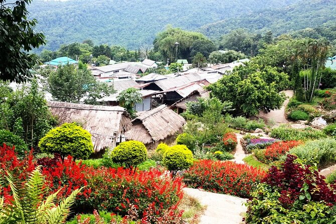 Wat Phra That Doi Suthep & Hmong Village Half Day Tour From Chiang Mai - FAQ