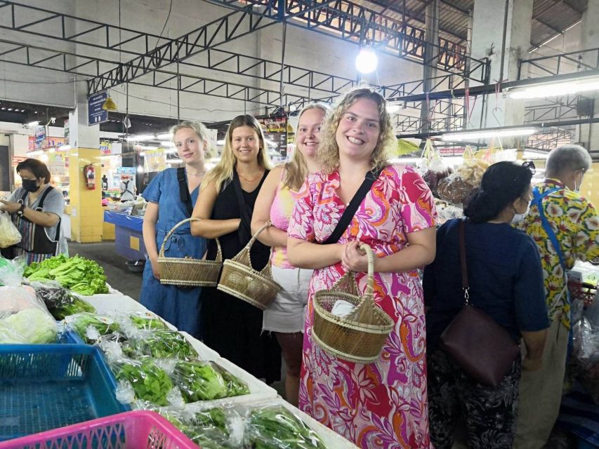 We Cook Thai Home Garden Cooking School - Inside the Kitchen: 1 Wok Per Person, Real Cooking Skills