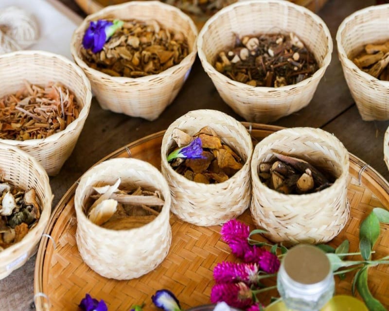 Workshop Making Herbal ball & herbal inhaler - The herbal inhaler: a portable aromatherapy tool